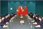 Thủ tướng Nguyễn Xuân Phúc gặp Thủ tướng Quốc Vụ viện Trung Quốc Lý Khắc Cường
