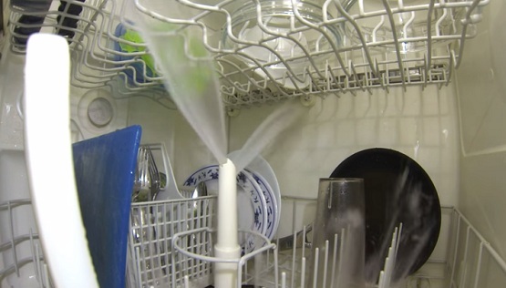Máy rửa bát bị rò nước cách xử lý nhanh và đơn giản nhất