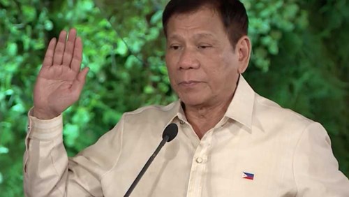 Bốn ngày nhậm chức, Tổng thống Duterte 