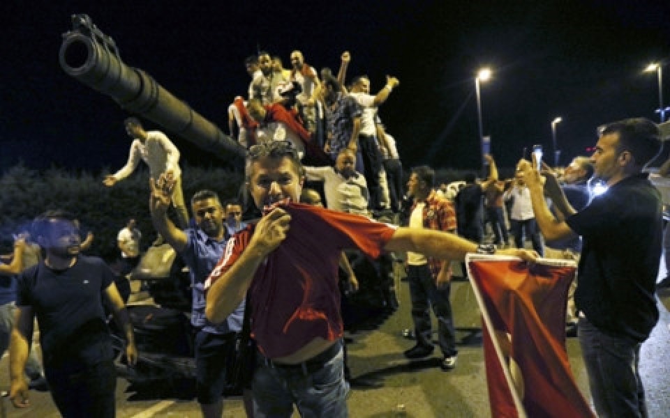 Đảo chính Thổ Nhĩ Kỳ: “Thế cờ” lật ngược
