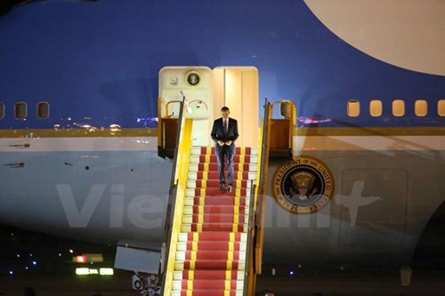 Chuyên cơ chở Tổng thống Obama đã đáp xuống sân bay Nội Bài
