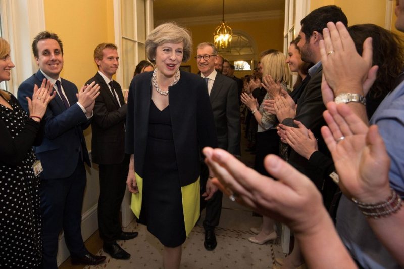 Phóng sự ảnh: Bà Theresa May chính thức nhậm chức tân Thủ tướng Anh