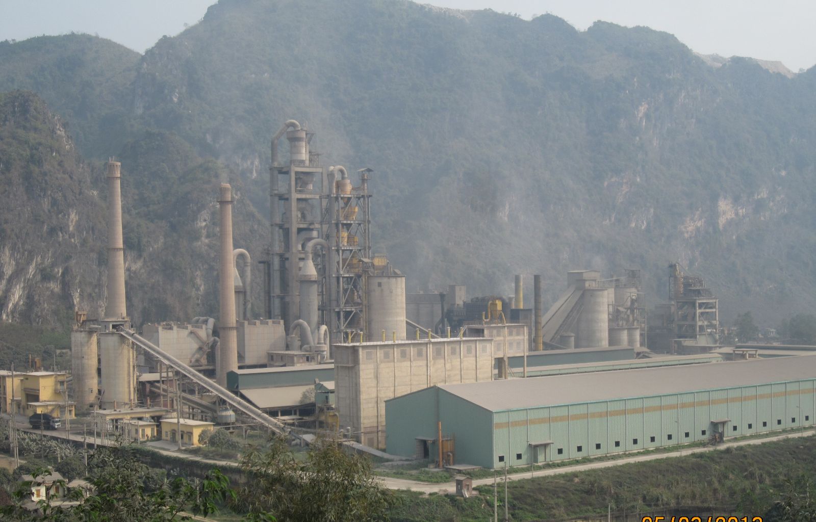 Sản xuất phải gắn với bảo vệ môi trường ở xi măng La Hiên